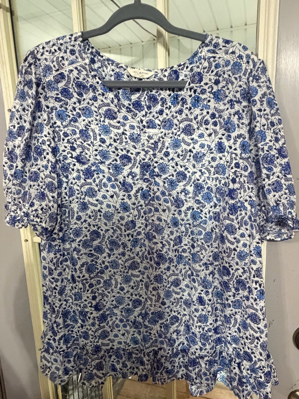 Lucky Brand White and Blue Floral Short Sleeve Blouse